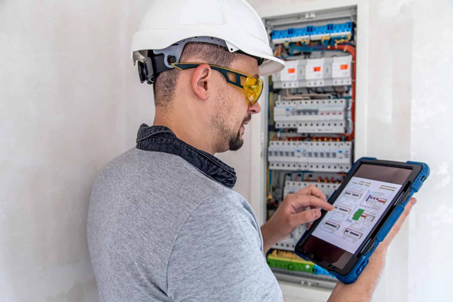 La importancia de un electricista autorizado